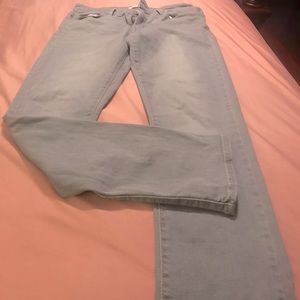 Levi’s mid rise skinny jeans